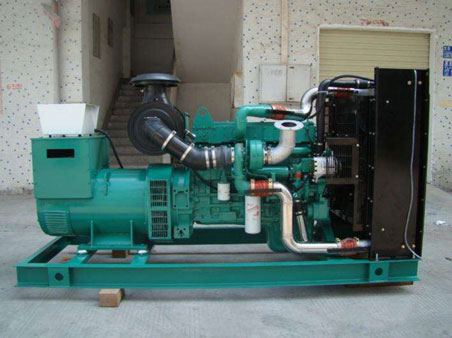 德庆1100kw康明斯柴油发电机组图片 德庆1100kw康明斯柴油发电机组图片